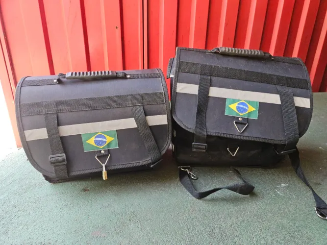 Alforge de moto com capa de chuva