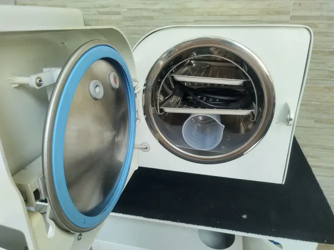 Autoclave