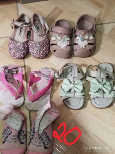 Título: Lote Desapego Calçados Menina (15 pares) - Tamanhos 20 ao 27