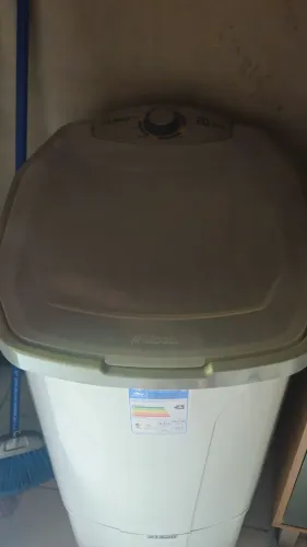 Vendo tanquinho 20kg libel