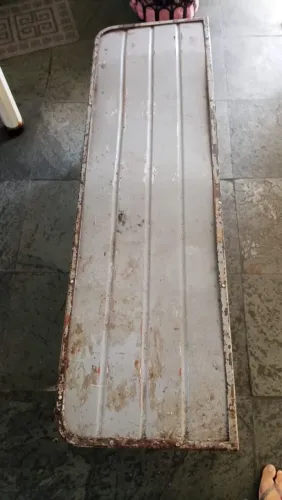Banco de ferro