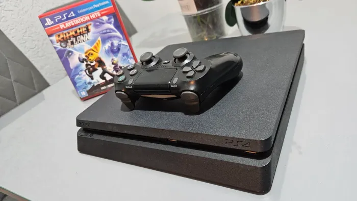 Playstation 4 Slim 1 Tera / Troco/Aceito Cartão/Entrego