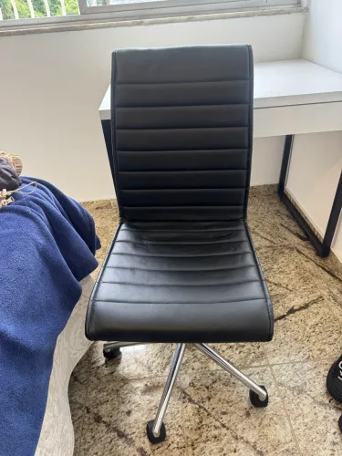 Cadeira de Escritório Secretária