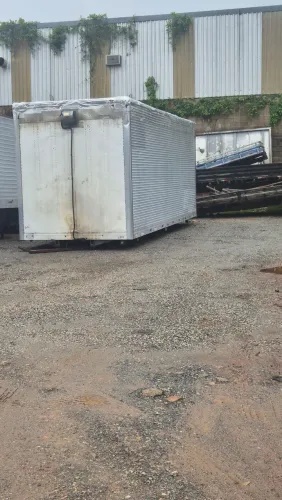 Bau 8 mts carga seca