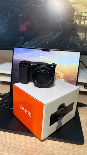 Sony ZV-E10 - 0 cliques, Nova