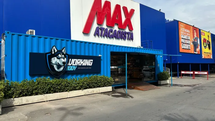 Oportunidade - Loja de Suplementos em Container 