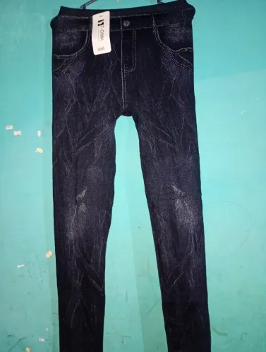 Calça legging elástica super flexível e resistente /para esportes ,dia a dia , e academias