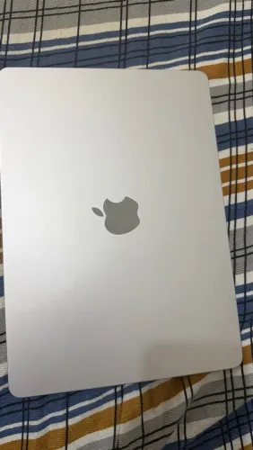 MACBOOK M2