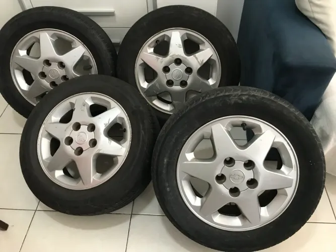 Rodas 15 astra 5x110