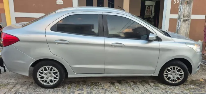 Ford KA+ Sedan 1.5 16V Flex 4P 2015