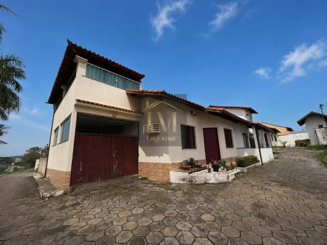 Casa em condomínio