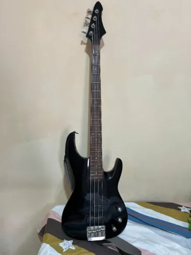 Contrabaixo + Amplificador