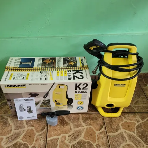 Lavadora de Alta Pressão Karcher K2 (1500 Wats) - uso residencial 