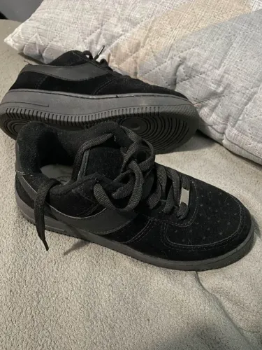 Tênis preto 36