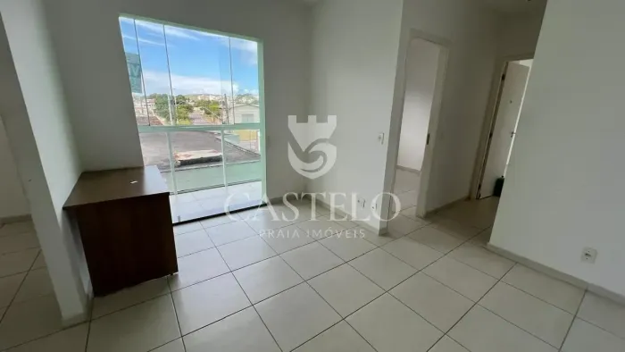 Apto 2 quartos, frente rua, sol da manhã, vaga de garagem, prédio com elevador, portaria 2