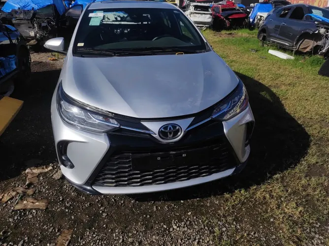 PAR DE FARÓIS DA TOYOTA YARIS 2024 FULL LED