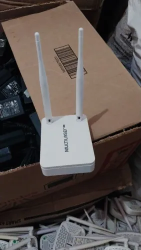 Lote 20 und Roteadores Multilaser 300mbps com Fonte