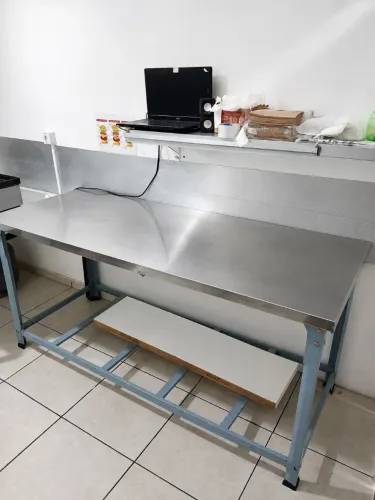 Mesa inox 1,80x0,70