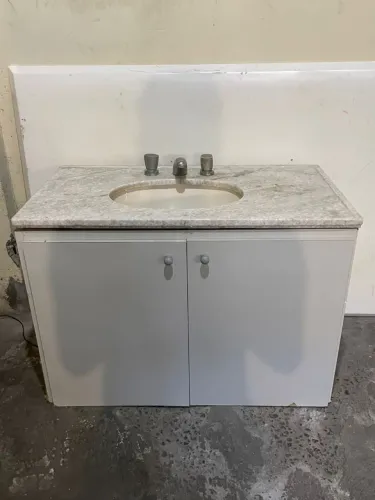 Oportunidade - Cuba De Granito/ com armário formicado MDF