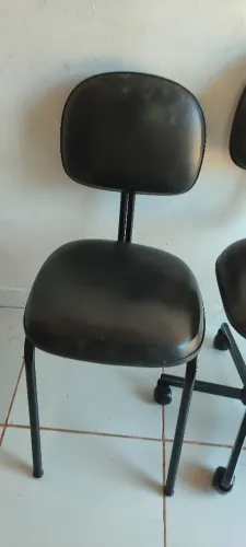 03 Cadeiras para escritório 