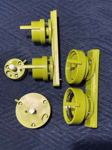 MÁQUINA DE BOTTONS