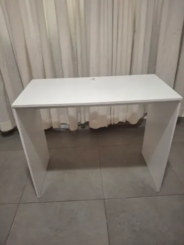 Mesa Escrivaninha.<br>Largura 45 cm<br>Altura 7cm