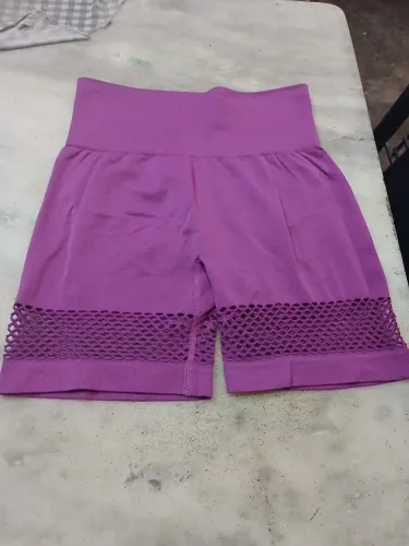 Vendo short pra academia novo tamanho m