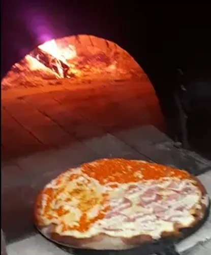 Vaga para pizzaiolo em Guaratuba/PR. Oferece moradia. Para temporada de verão.