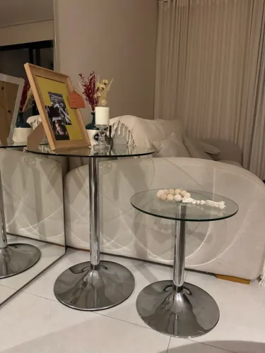 Conjunto de mesas de vidro