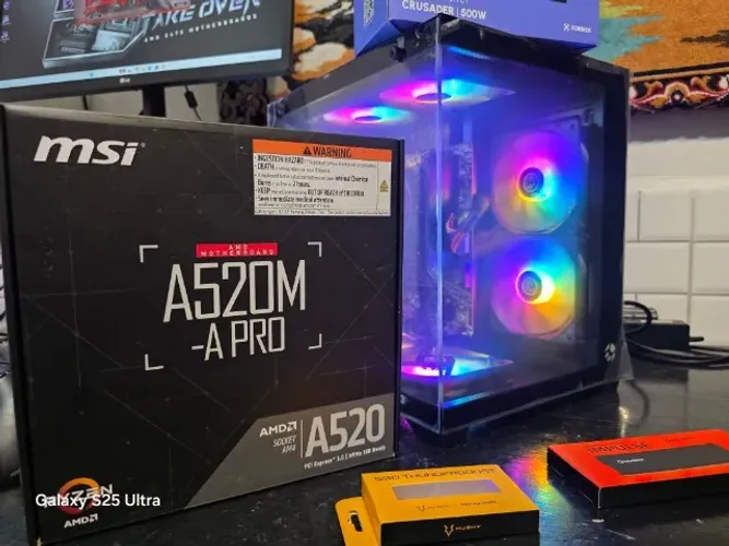 Computador Gamer preto com 7x Fans RGB Ryzen 750GB 16GB RAM
