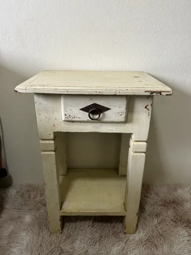 Mesa de cabeceira madeira maciça
