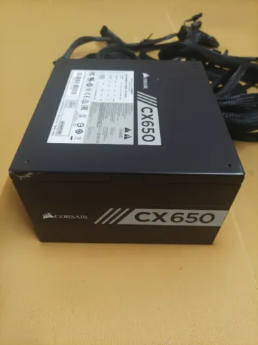 Fonte corsair cx650