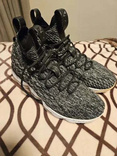 Lebron 15 XV preto original tam 45