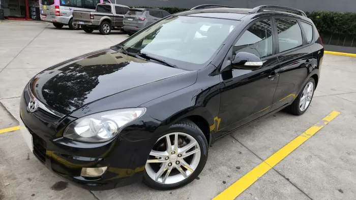 Hyundai I30CW 2.0 16V 145cv Aut. 5P 2011