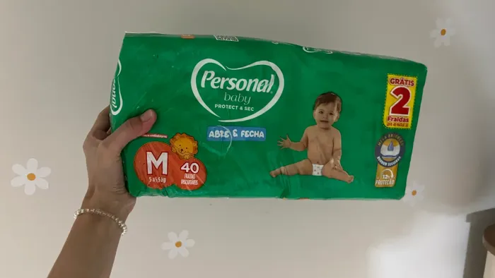 Fralda Personal Verde Tamanho M com 40 unidades