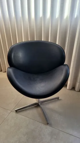 Poltrona Giratória