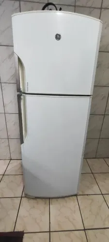 Geladeira 415 litros 