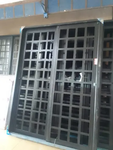 porta de correr de aço sem vidro 1,60x2,15 899,90 a vista
