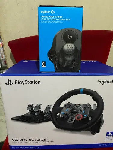 Volante G29 + câmbio, ainda na garantia.