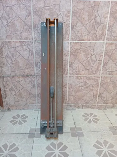 Cortador de piso manual