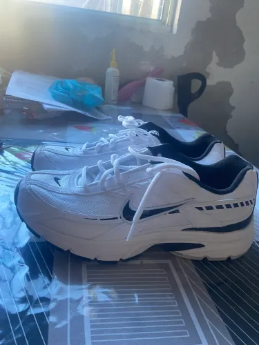 Vendo tênis da Nike TAM 42 nunca usado