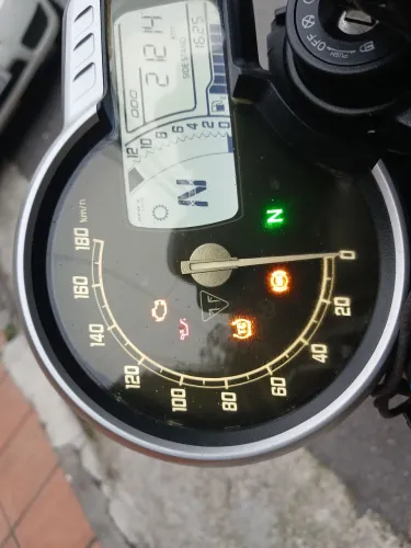 Speed 400 muito nova