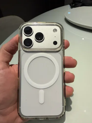 iPhone 17 pro 256gb silver