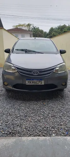 Toyota Etios XS Sedan 1.5 Flex 16V 4P Mec. 2014