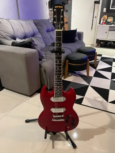 Guitarra SG c/ captadores P90