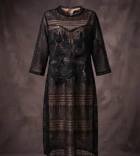 Vestido longo em renda crochet G