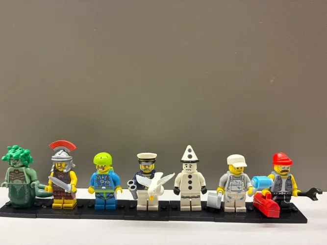 LEGO Minifigures Series 10