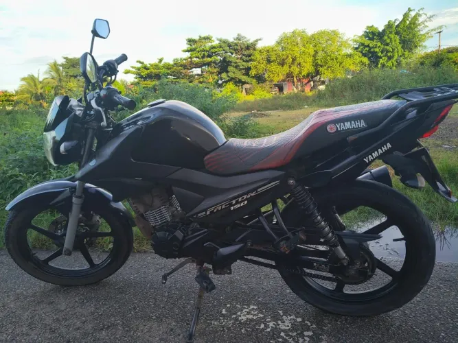 VENDO MOTO YAMAHA