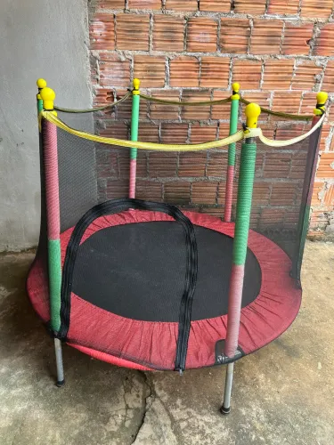 Vendo mini cama e pula pula 