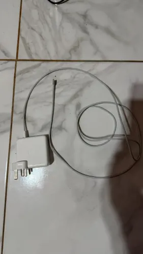 Carregadores Apple MacBook Originais - USB-C 96W e MagSafe 85W